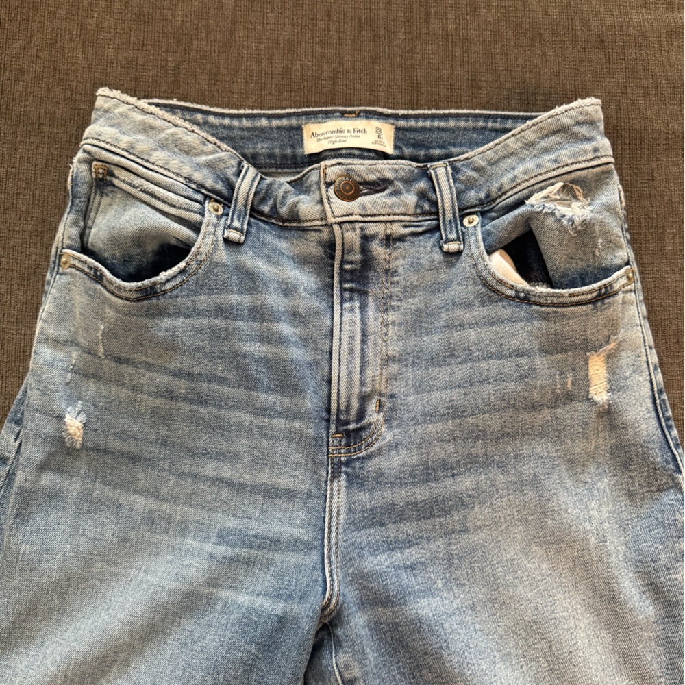 Abercrombie & Fitch The Super Skinny Ankle High Rise Curve Love